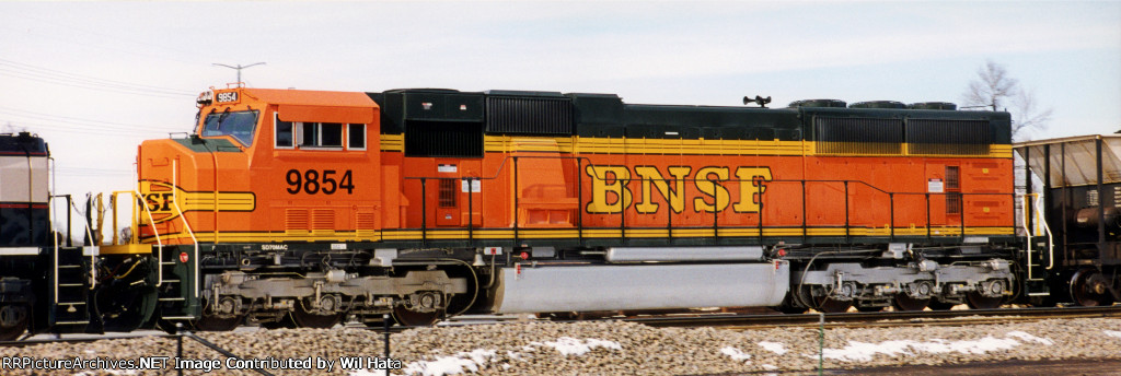 BNSF SD70MAC 9854